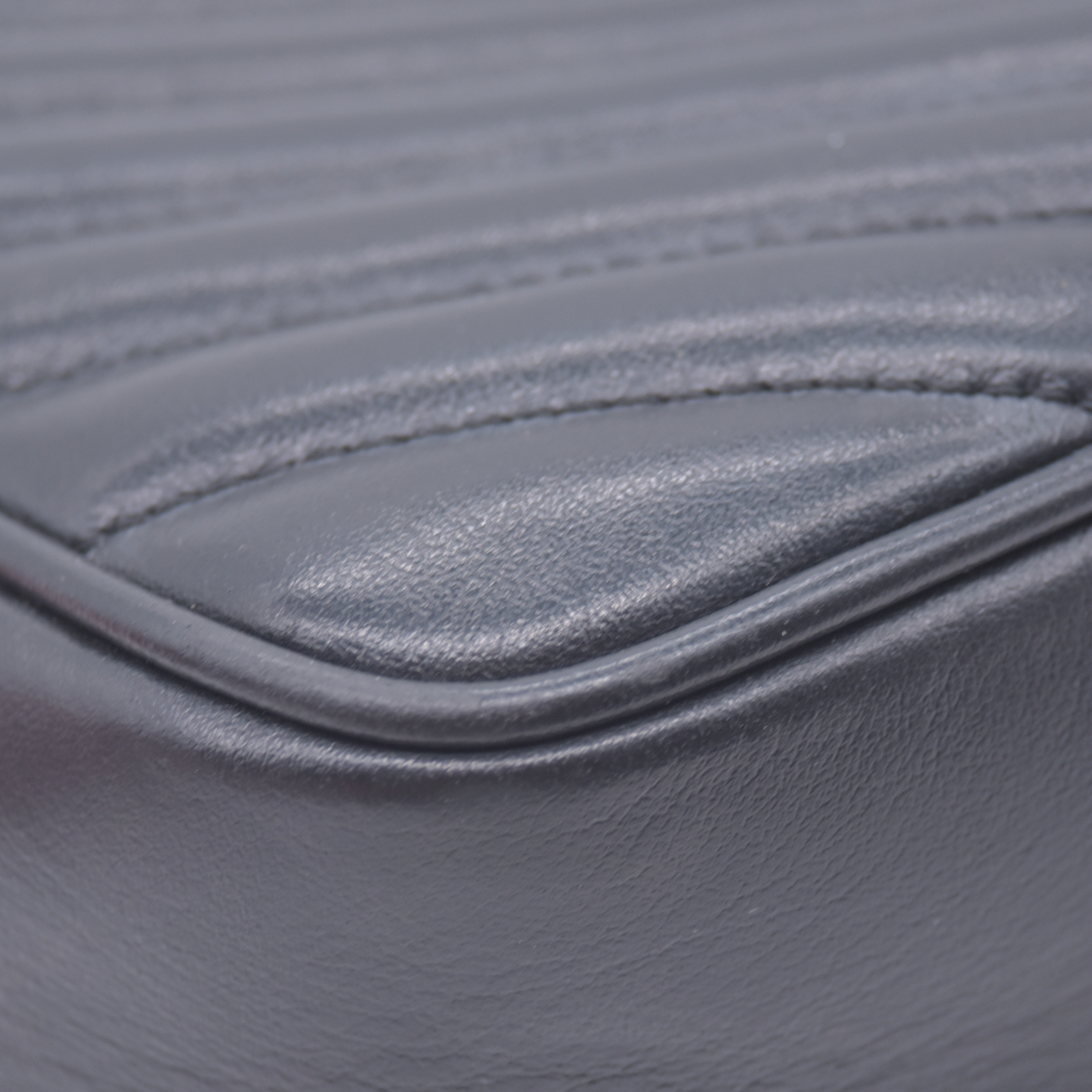 $1890 Saint Laurent Calfskin Matelasse Monogram Monochrome Lou Camera Bag Black