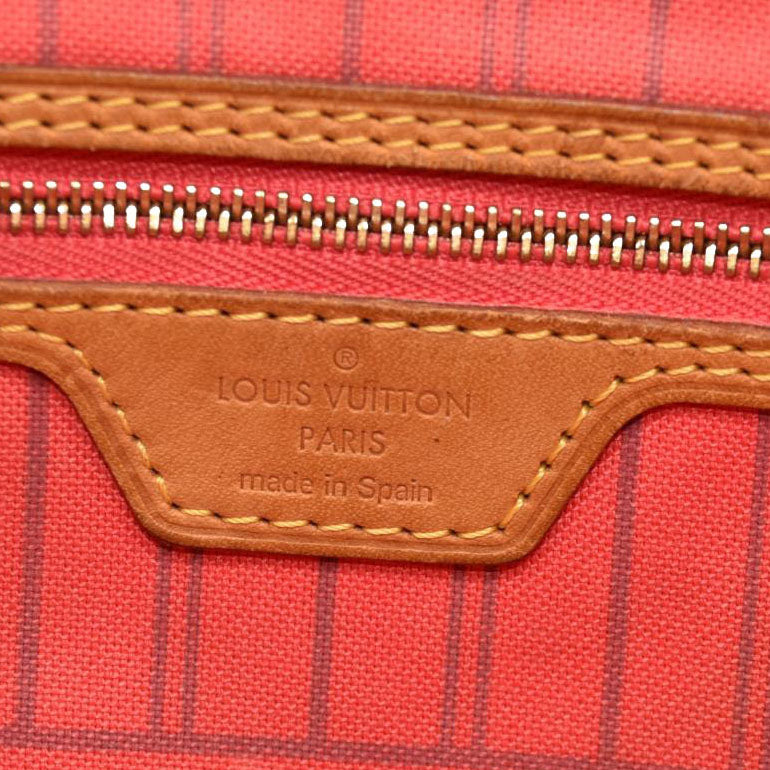 LOUIS VUITTON Monogram V Neverfull MM Grenade