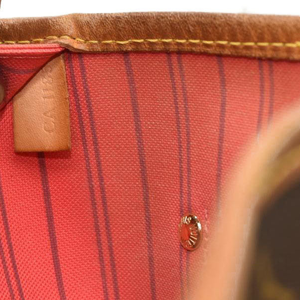 LOUIS VUITTON Monogram V Neverfull MM Grenade