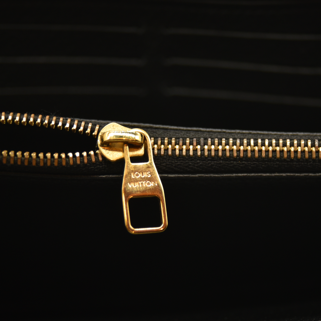 2020 Louis Vuitton  Empreinte Zippy Wallet Black SP0280