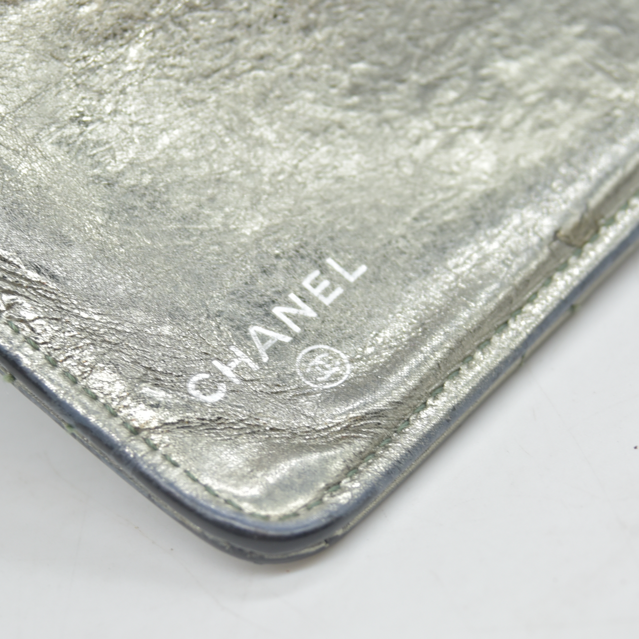 $950 2008 Chanel Lambskin Quilted 2.55 Flap Long Bifold Wallet Silver