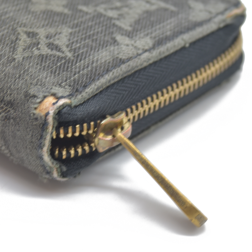 $1060 2008 LOUIS VUITTON Monogram Denim Zippy Round Zipper Long Wallet CA0078