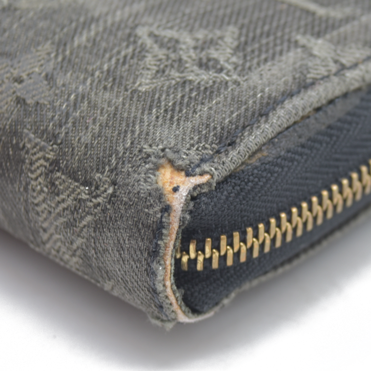 $1060 2008 LOUIS VUITTON Monogram Denim Zippy Round Zipper Long Wallet CA0078