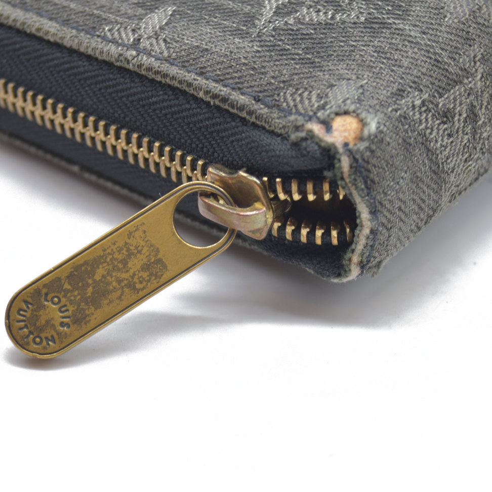 $1060 2008 LOUIS VUITTON Monogram Denim Zippy Round Zipper Long Wallet CA0078