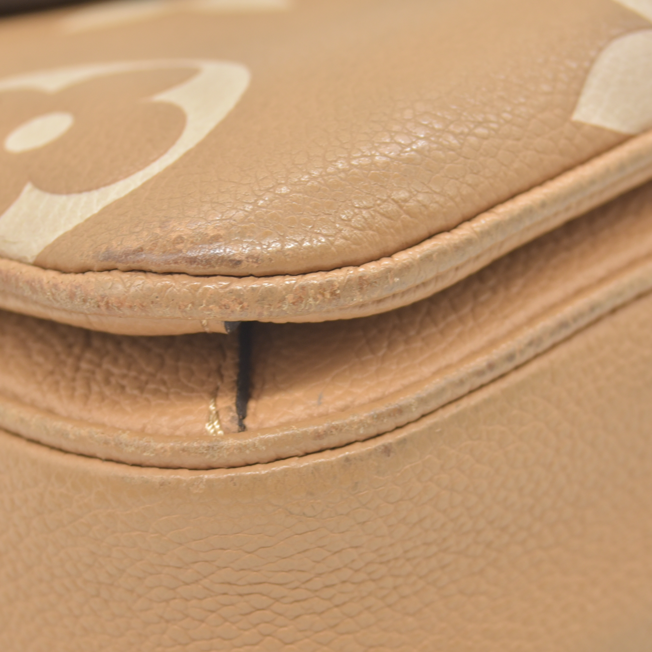 $3100 RFID Louis Vuitton Empreinte Monogram Giant Pochette Metis Arizona Beige