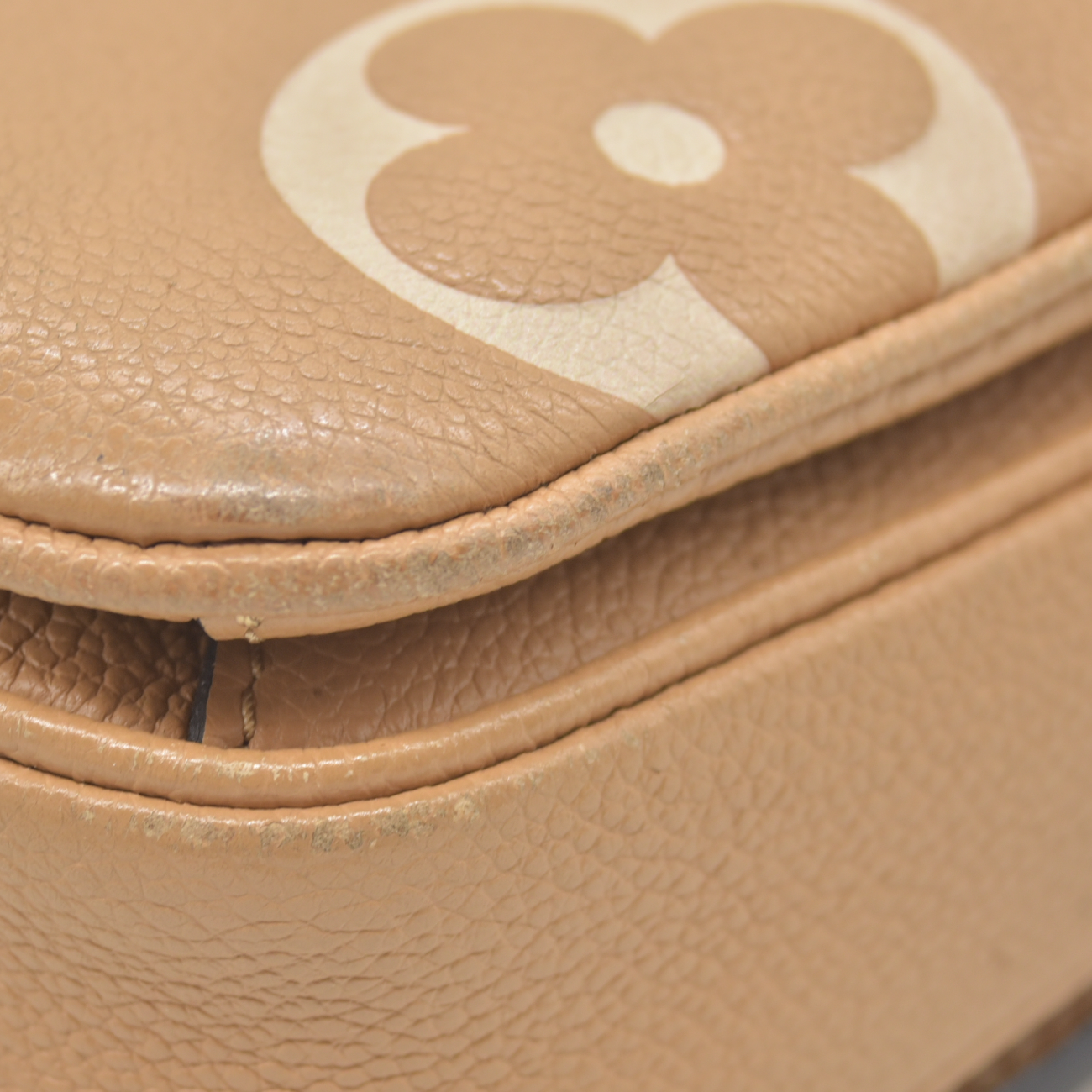 $3100 RFID Louis Vuitton Empreinte Monogram Giant Pochette Metis Arizona Beige