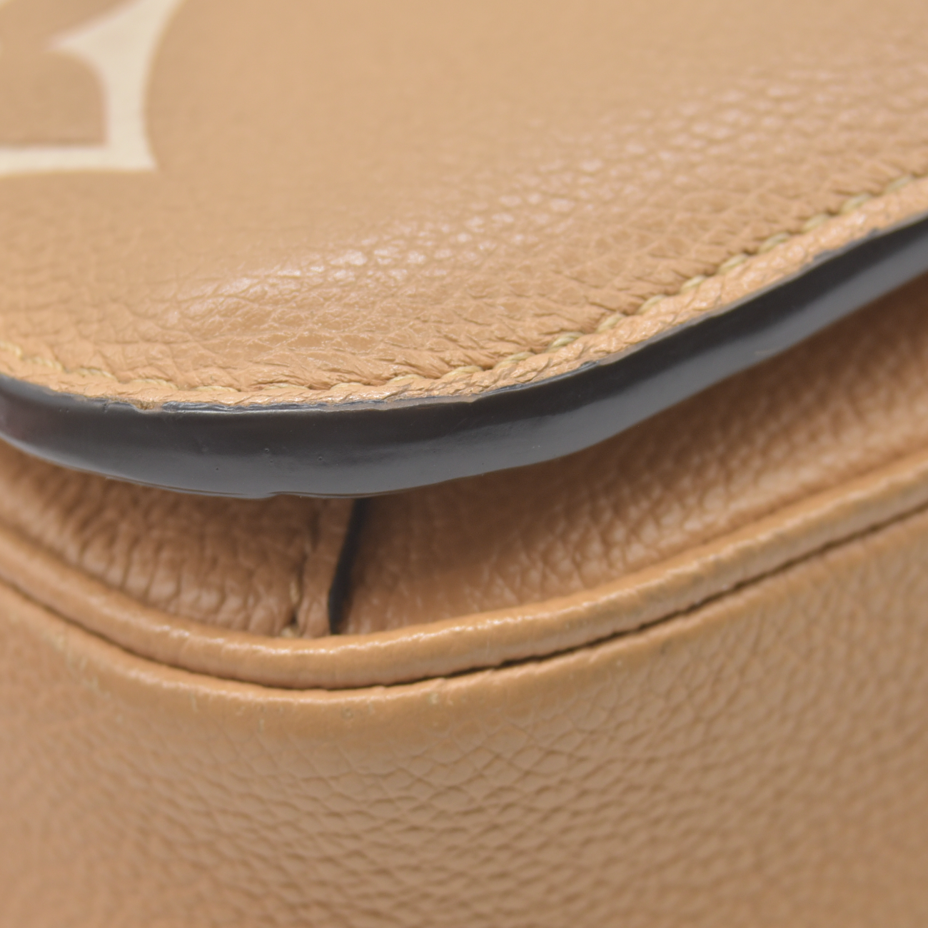 $3100 RFID Louis Vuitton Empreinte Monogram Giant Pochette Metis Arizona Beige