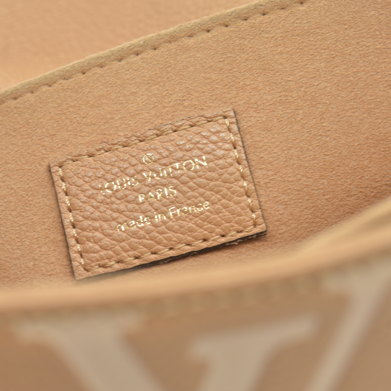 $3100 RFID Louis Vuitton Empreinte Monogram Giant Pochette Metis Arizona Beige