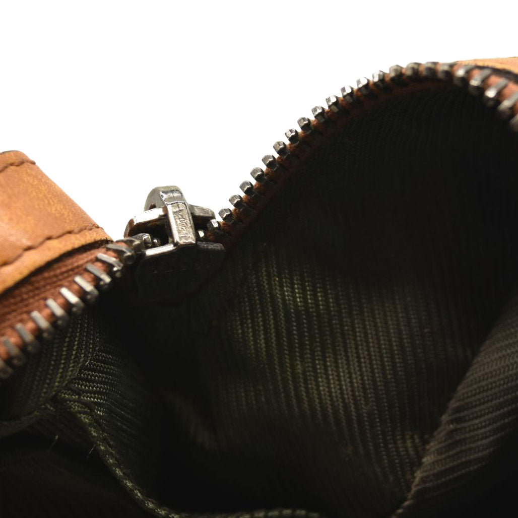 GUCCI GG Logo Shelly Canvas Cosmetic Pouch Bag