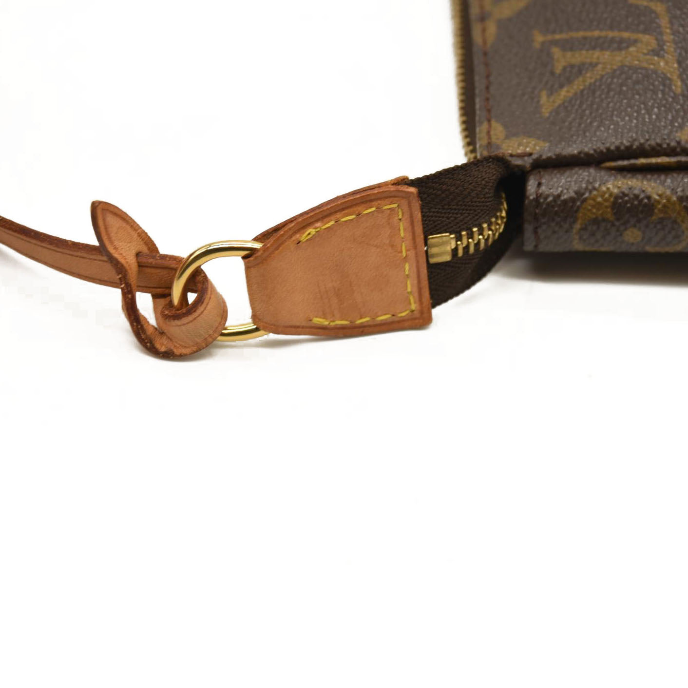 Louis Vuitton  Monogram Pochette Accessories  VI0070