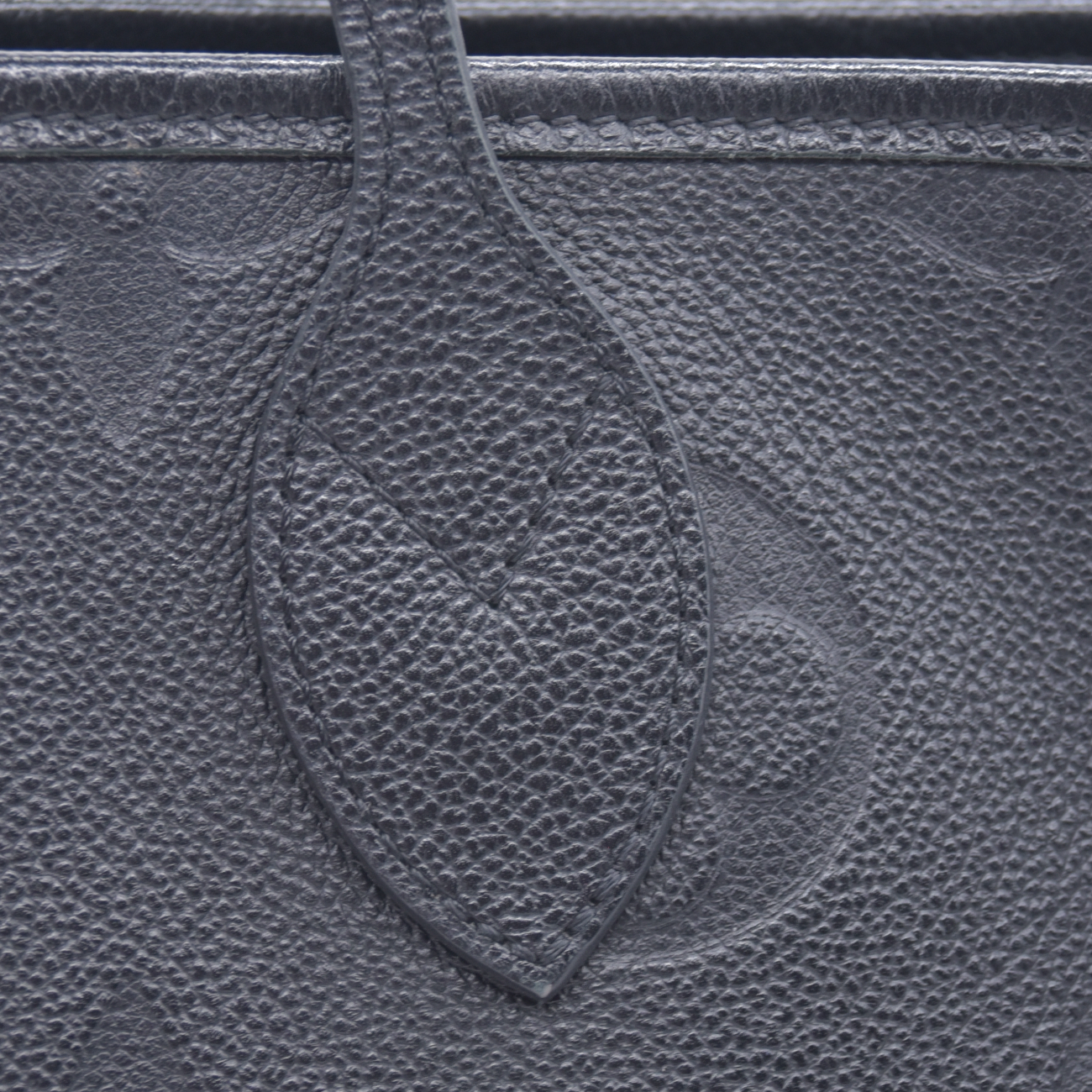 $2940 Louis Vuitton Empreinte Monogram Giant Neverfull MM Black