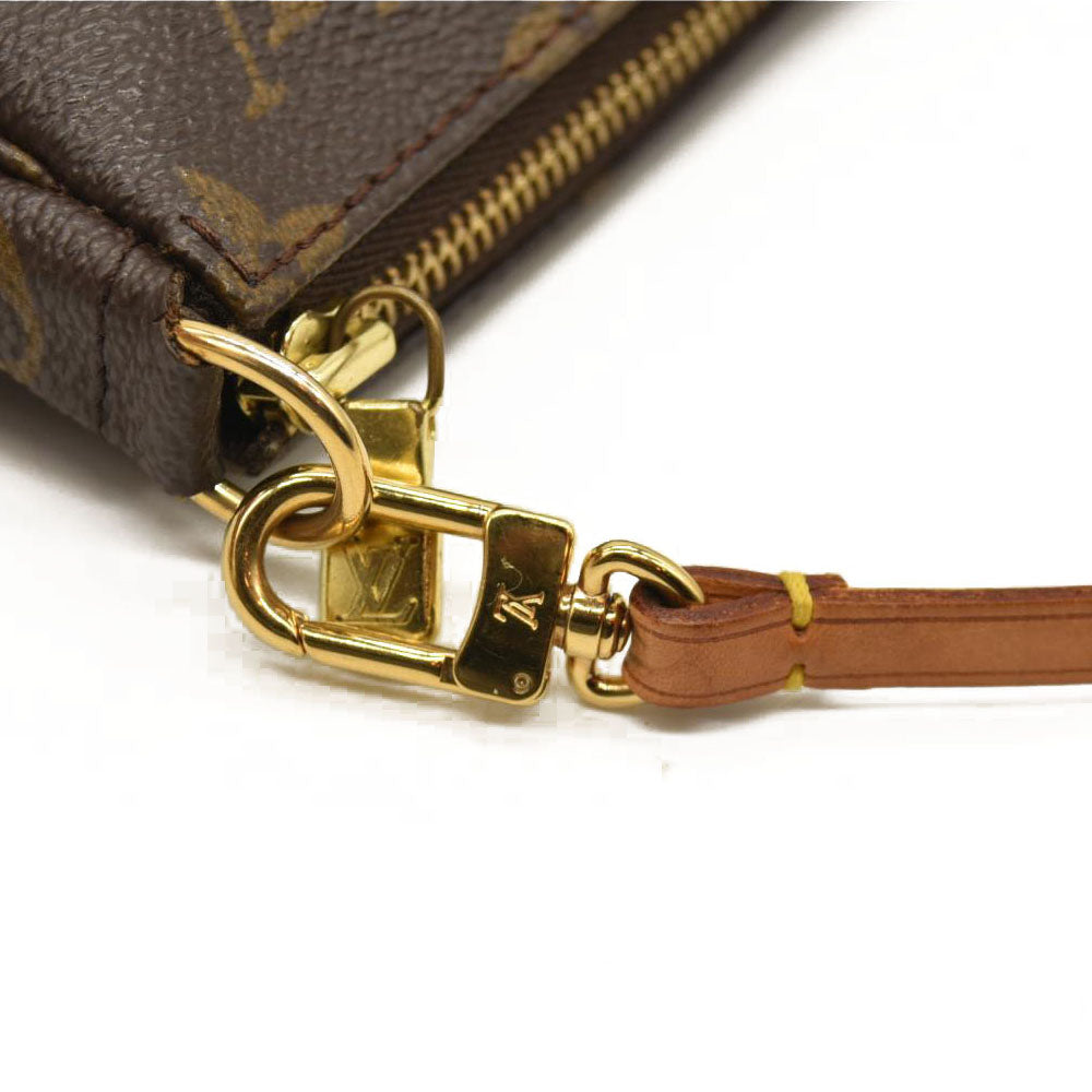 Louis Vuitton  Monogram Pochette Accessories  VI0070