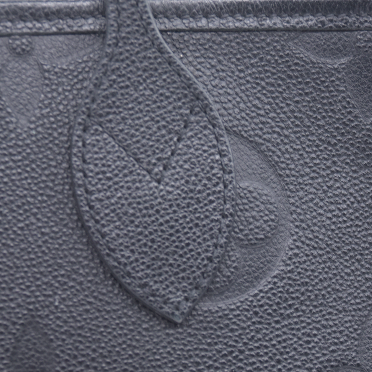 $2940 Louis Vuitton Empreinte Monogram Giant Neverfull MM Black