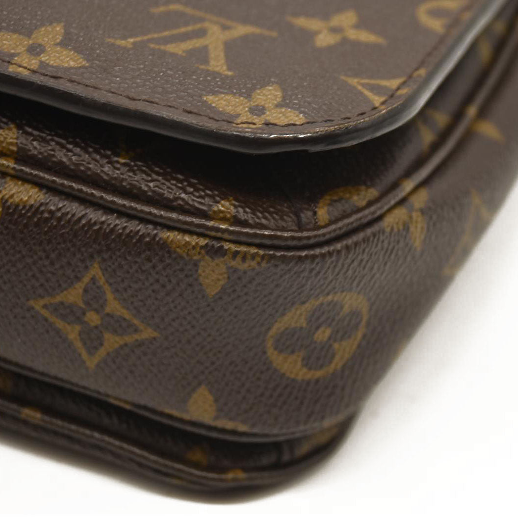 Louis Vuitton  Monogram Pochette Metis  SR0148