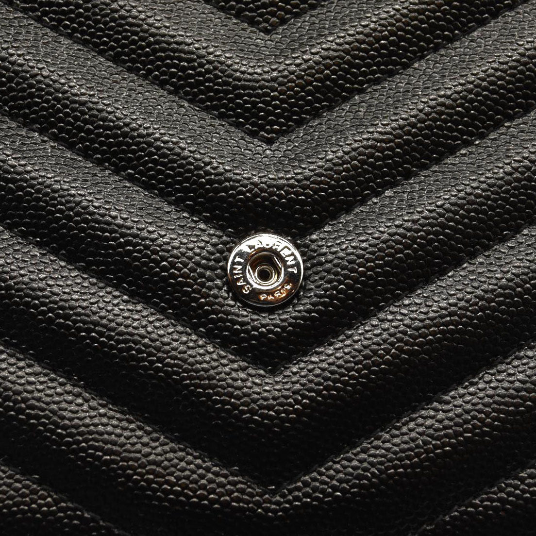 NEW SAINT LAURENT Grain De Poudre Matelasse Chevron Monogram Chain Wallet Black Silver