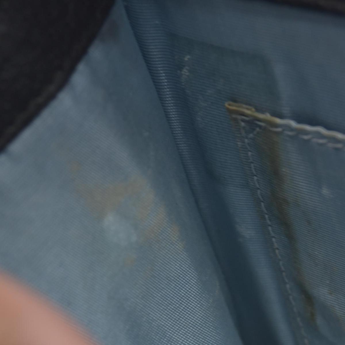 $2590 Gucci Calfskin Small Sylvie Shoulder Bag Black