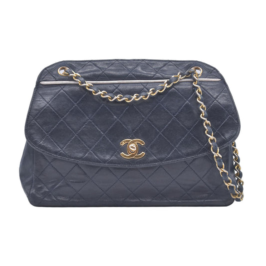 Chanel 1989-1991 Navy Lambskin Quilted Flap Bag 24k Gold Hardware CONSIGNMENT