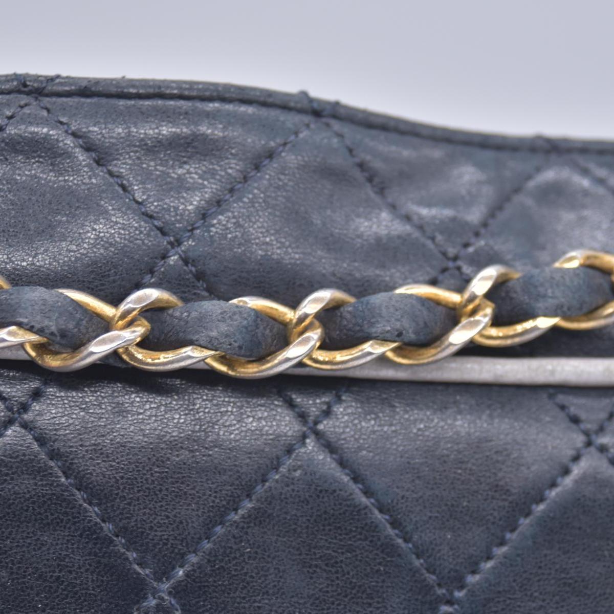 Chanel 1989-1991 Navy Lambskin Quilted Flap Bag 24k Gold Hardware CONSIGNMENT