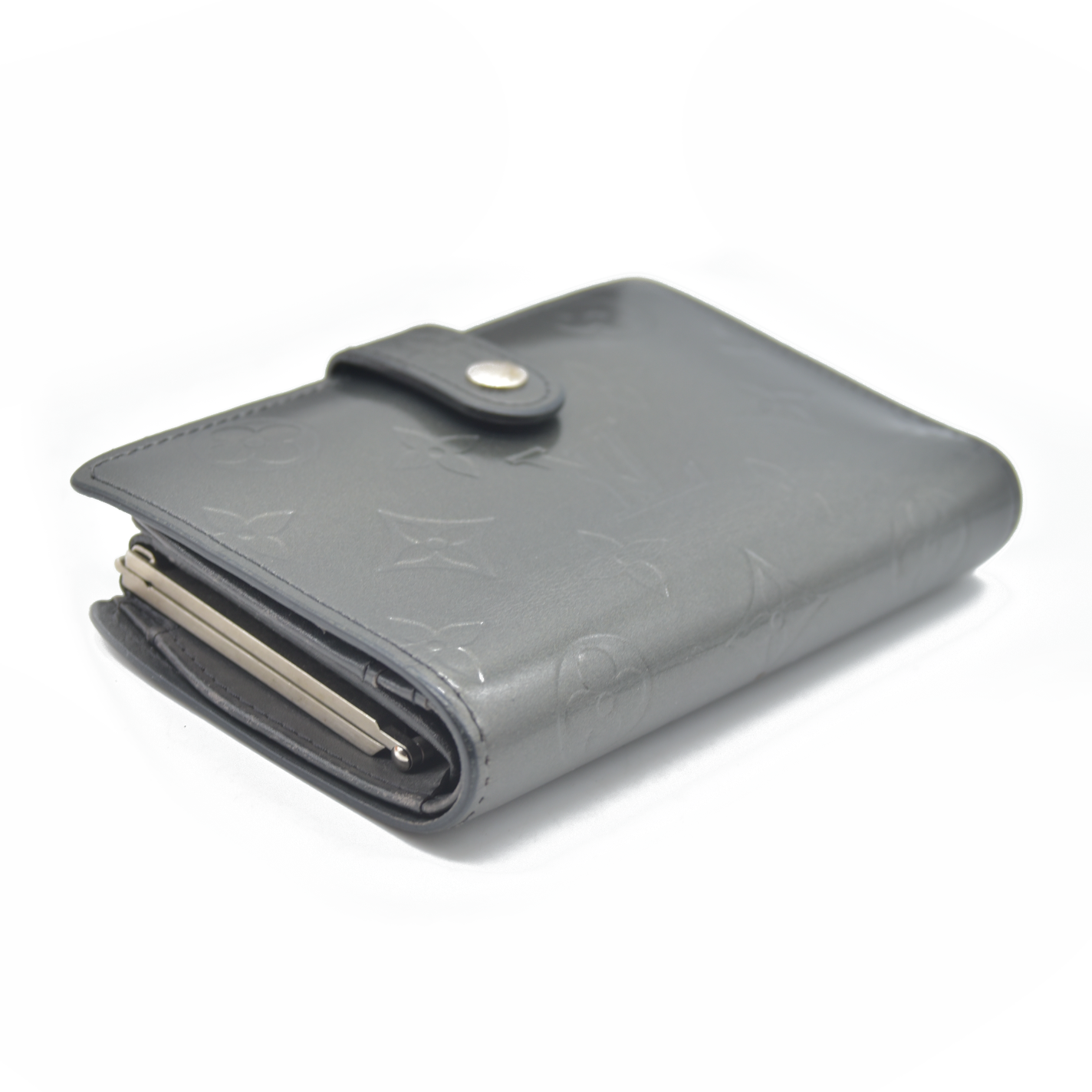 $935 LOUIS VUITTON Monogram Metallic Vernis Kisslock French Wallet Silver Grey MI1023