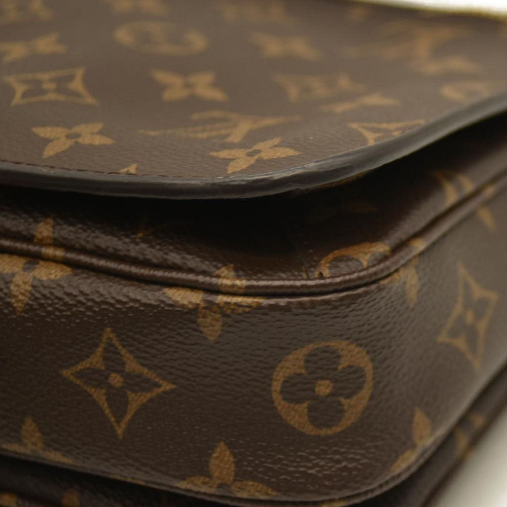 Louis Vuitton  Monogram Pochette Metis