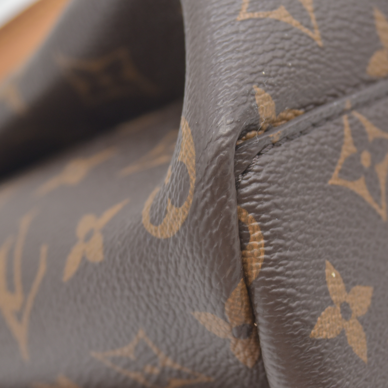 $1680 2020 Louis Vuitton  Monogram Rivoli PM MB4250