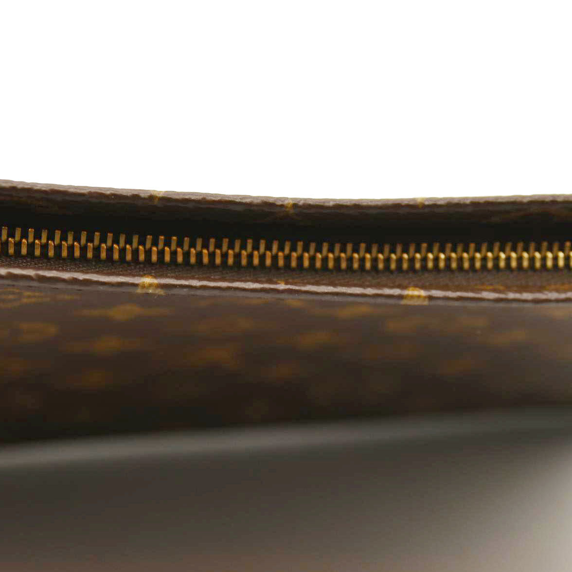 Louis Vuitton  Monogram Toiletry Pouch 26 E0