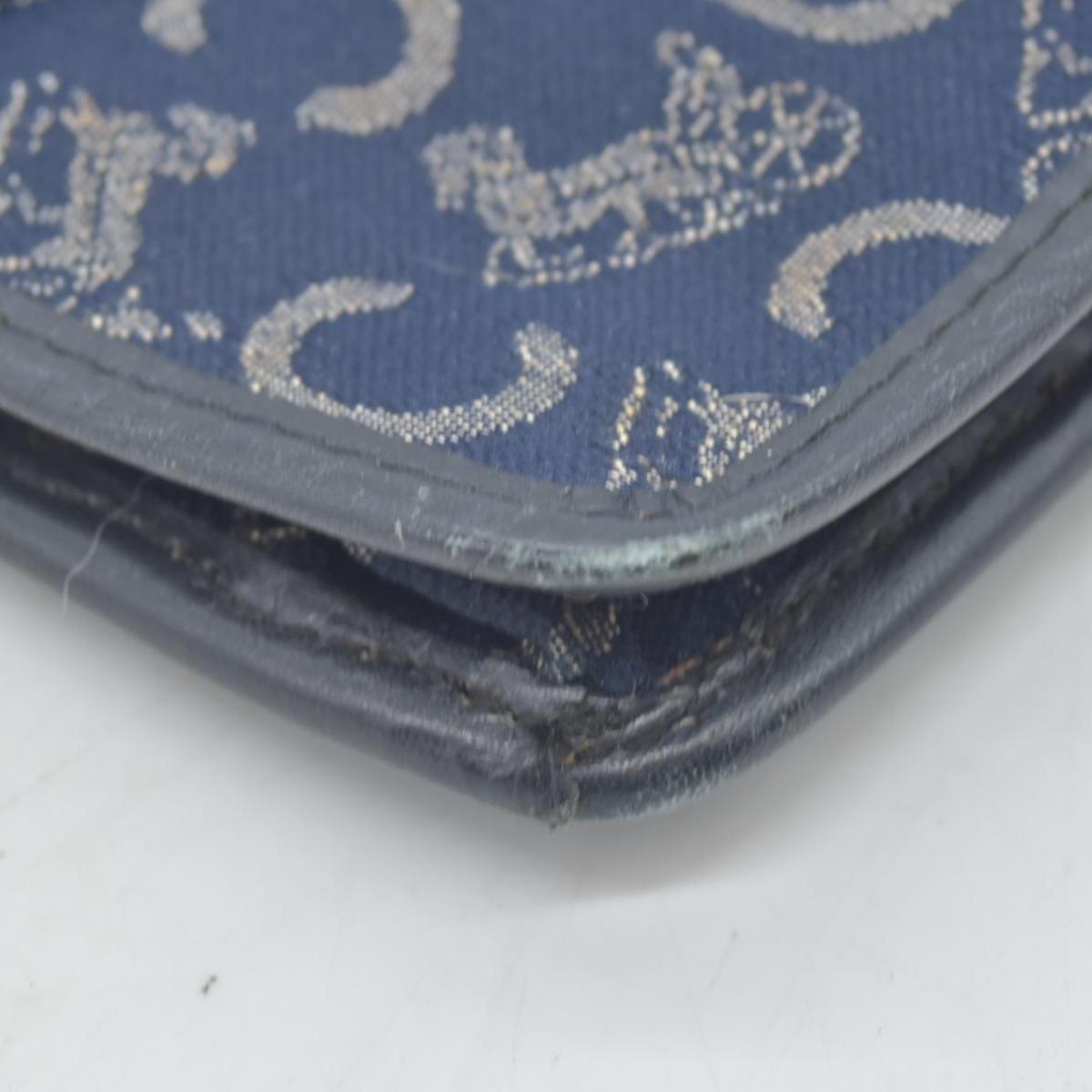$550 Céline Vintage Monogram Clutch Navy & White – Consignment