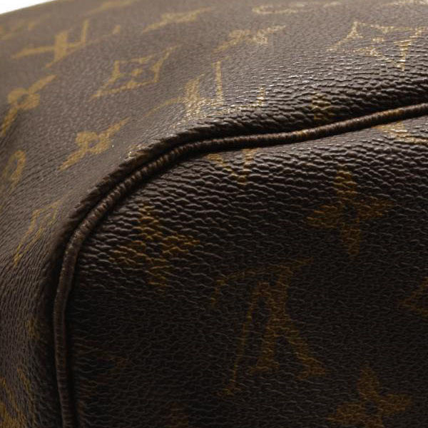 LOUIS VUITTON Monogram Neverfull MM Tote