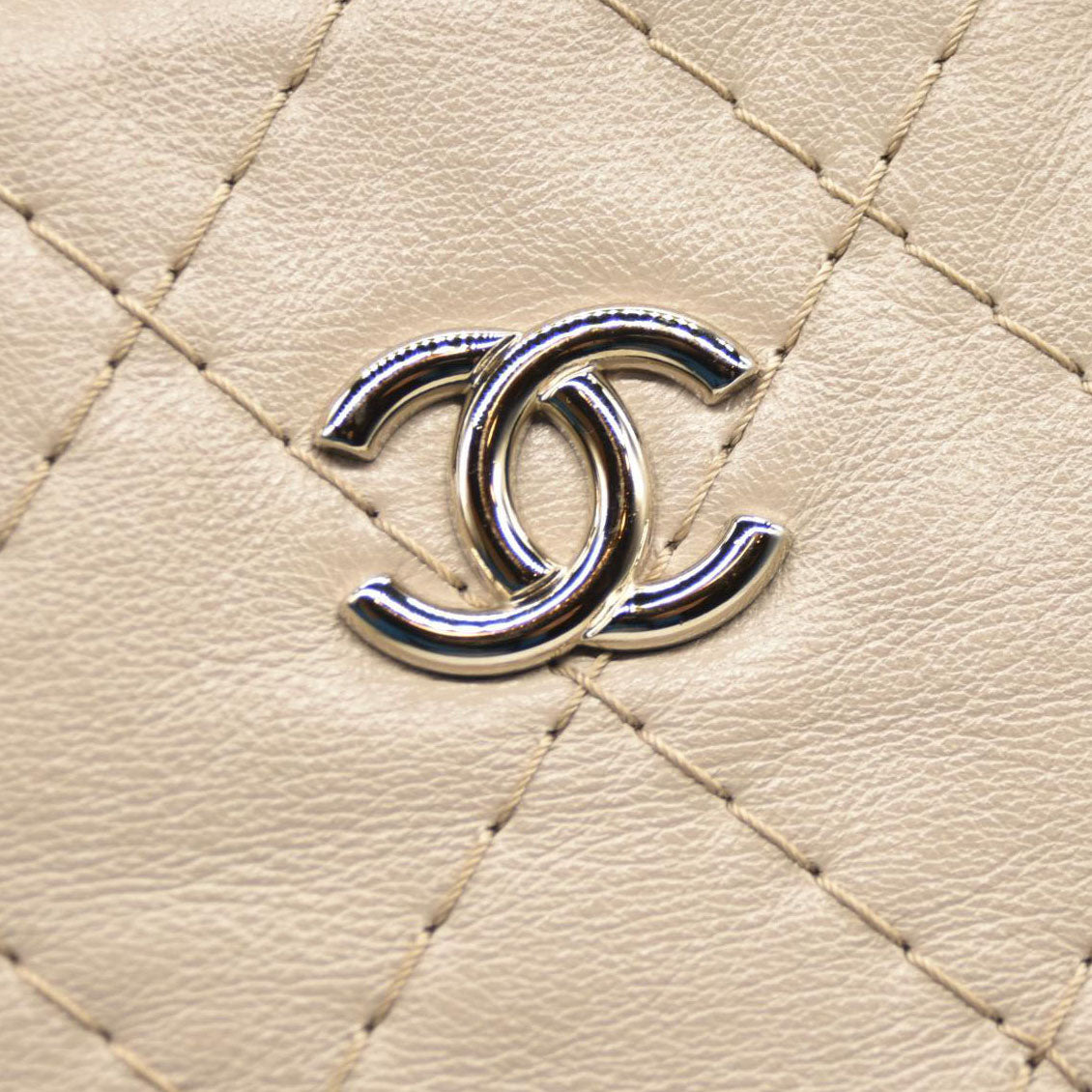 CHANEL Glazed Calfskin Large On The Road Tote Beige 15*