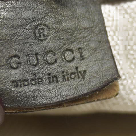 AUCTION $1990 Gucci Interlocking G Soho Medium