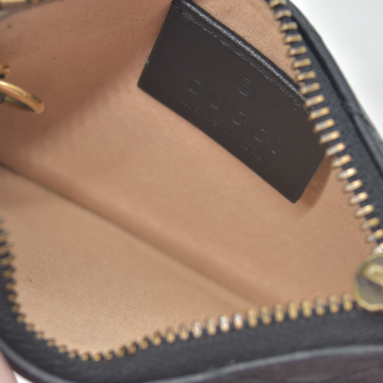 $480 Gucci Calfskin Matelasse GG Marmont Key Case Black