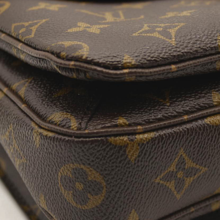 DR2107 USED LOUIS VUITTON Monogram Pochette Metis