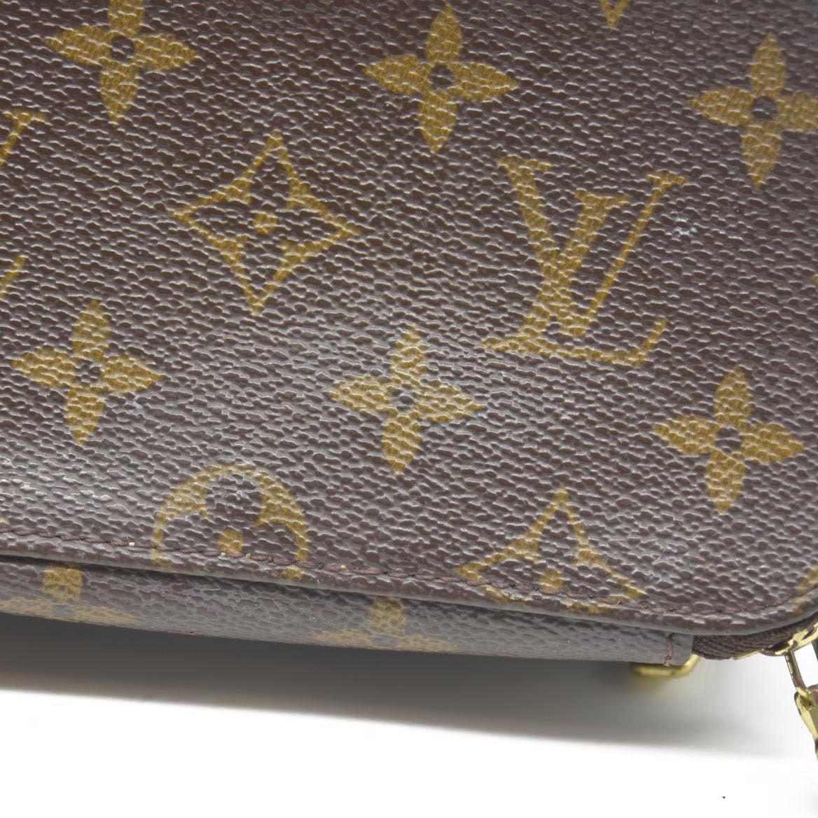 Louis Vuitton Monogram Trousse Blush PM Cosmetic Pouch VI0042