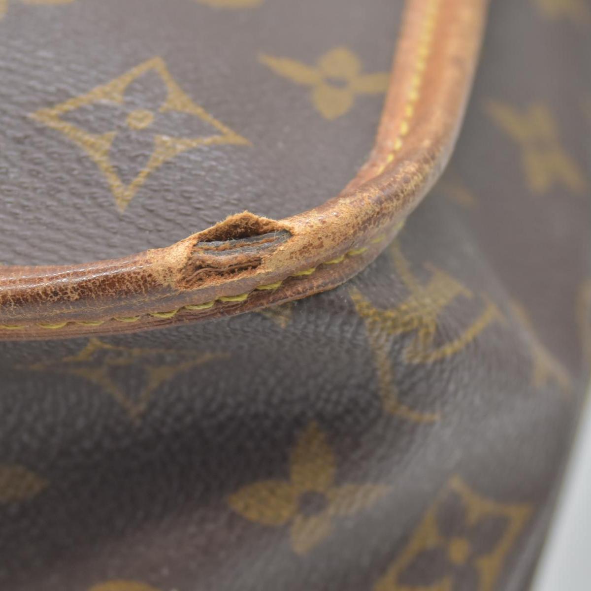$1550 1992 Louis Vuitton Monogram Sac Gibeciere GM AR0992