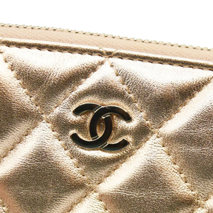 Chanel  Metallic Lambskin Quilted Cosmetic Pouch Gold