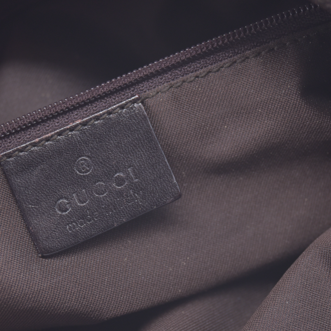$1580 GUCCI Saddle Zip Messenger Bag GG Canvas with Leather Medium