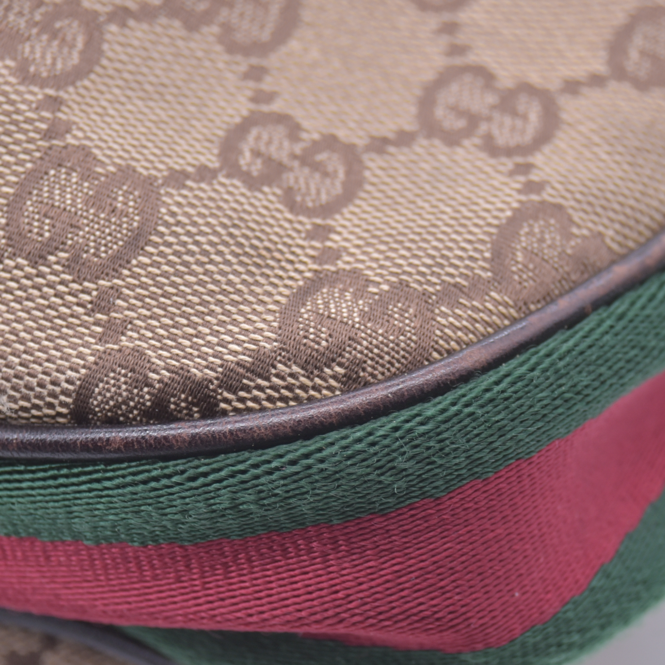 $1580 GUCCI Saddle Zip Messenger Bag GG Canvas with Leather Medium