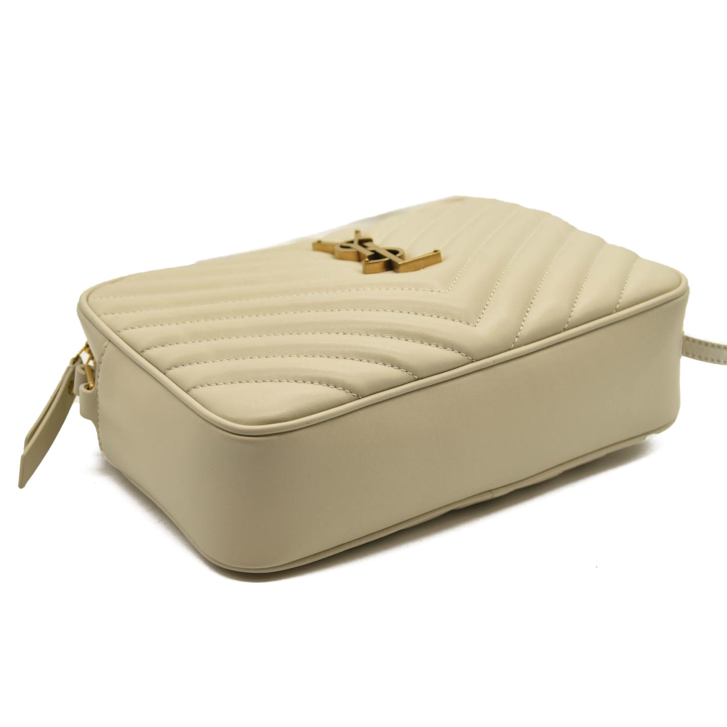 NEW $1690 SAINT LAURENT Calfskin Matelasse Monogram Lou Camera Bag Crema Soft