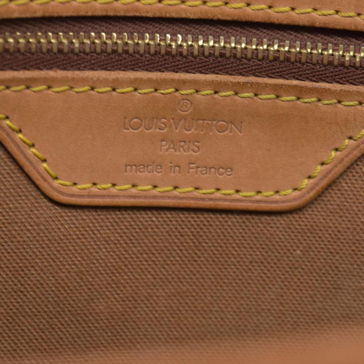 $1550 1992 Louis Vuitton Monogram Sac Gibeciere GM AR0992
