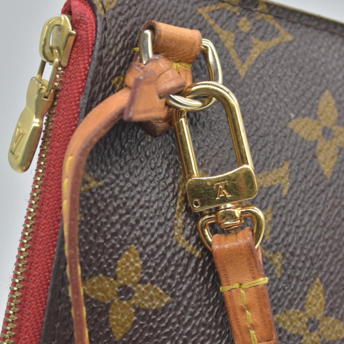 $600 2012 Louis Vuitton Monogram Neverfull MM Cherry Pochette AR1122