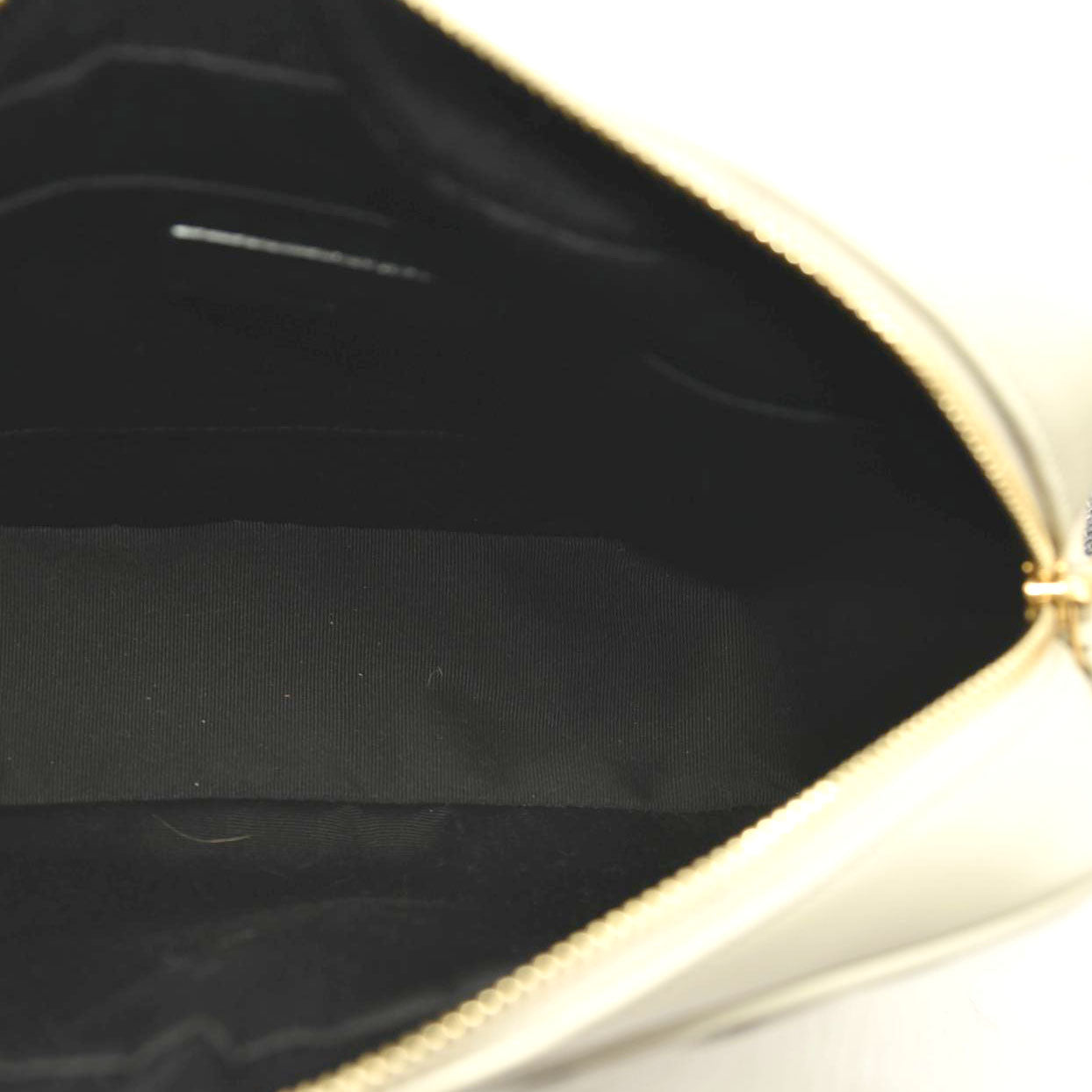 NEW $1690 SAINT LAURENT Calfskin Matelasse Monogram Lou Camera Bag Crema Soft