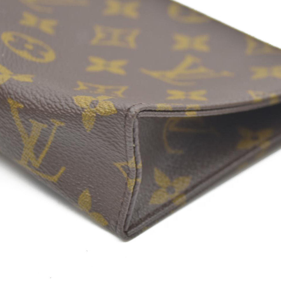 Louis Vuitton Monogram Poche Toilette 15 Cosmetic Pouch TH0935