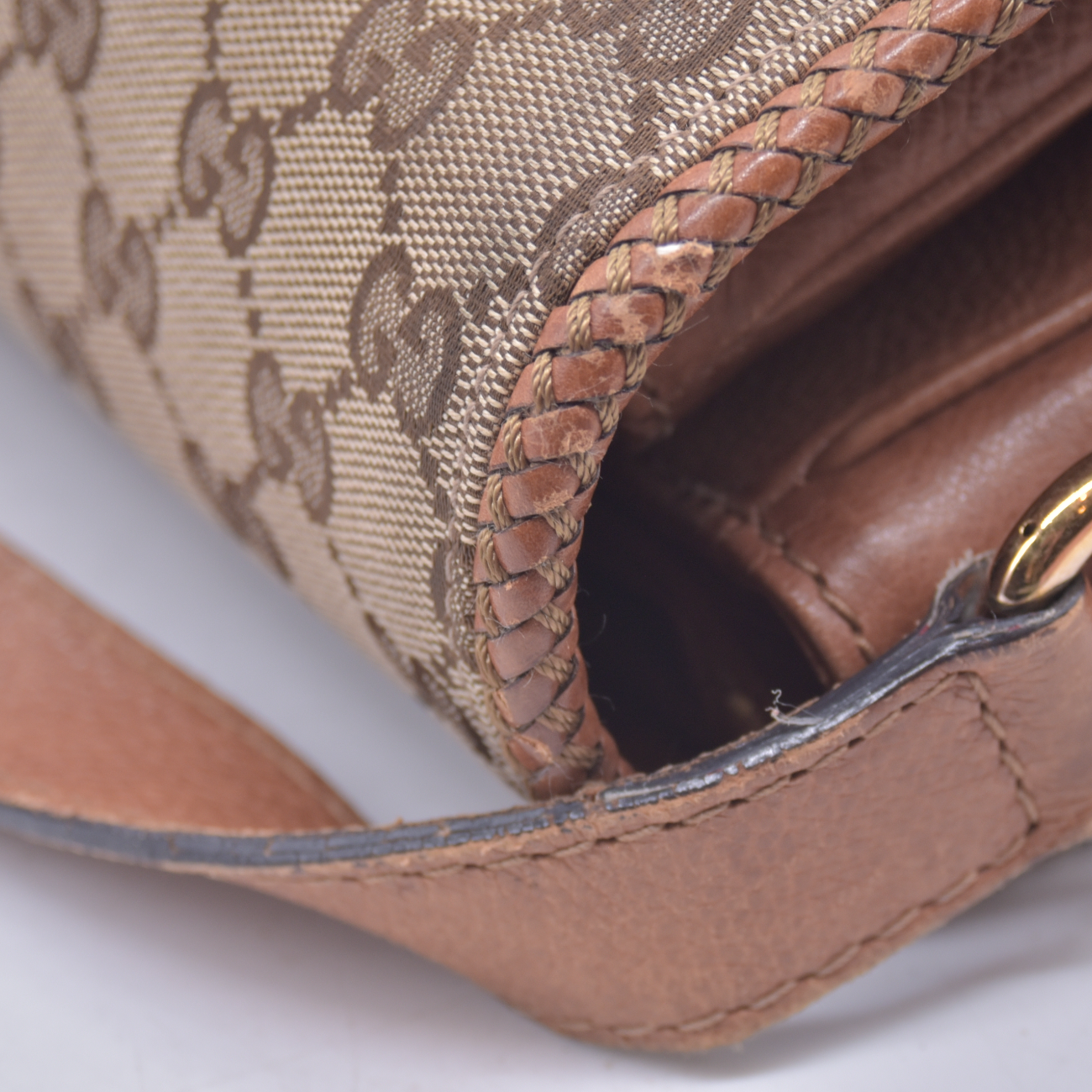 $1890 GUCCI Marrakech Messenger Bag GG Canvas Medium
