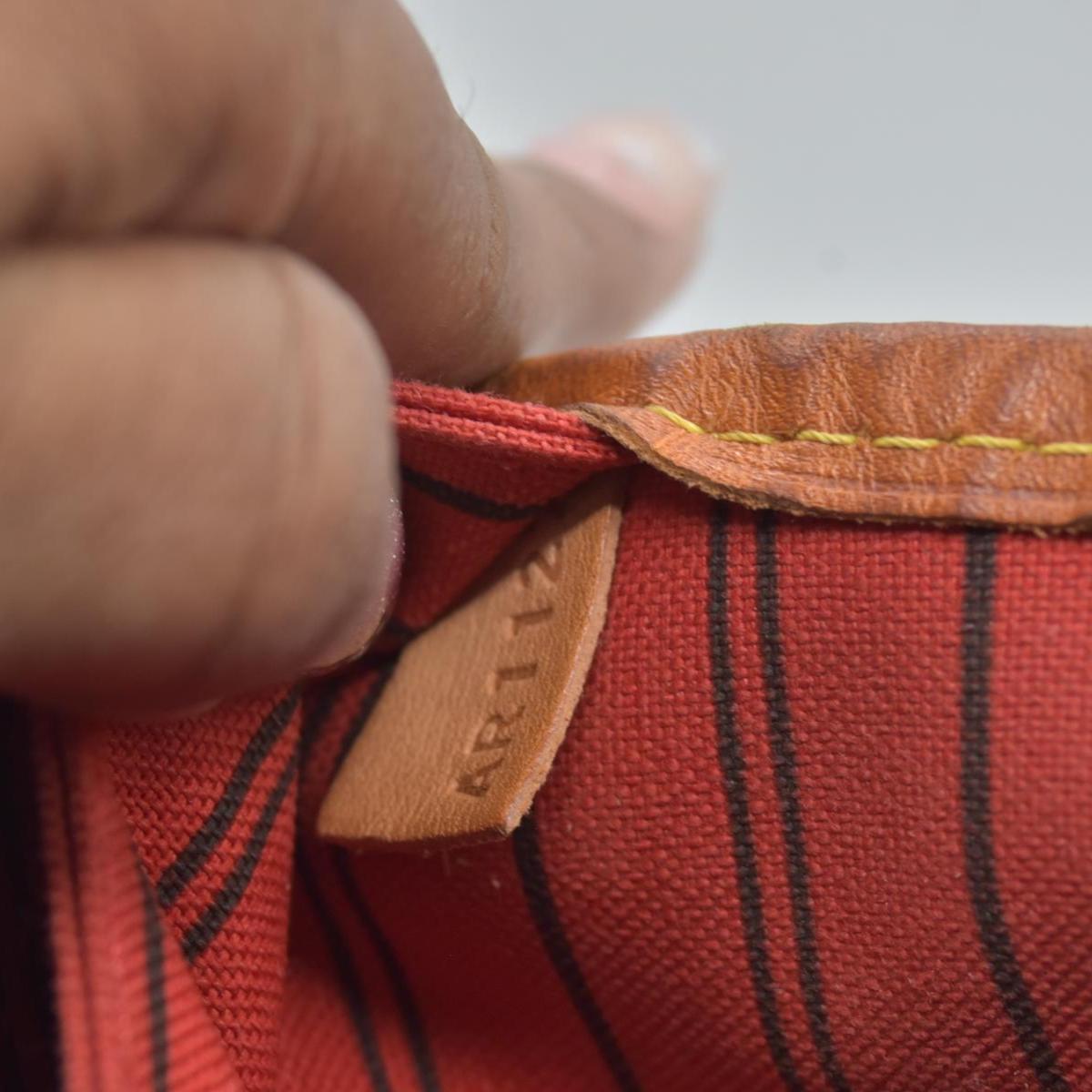 $2170 Louis Vuitton Monogram Neverfull MM Cherry AR1127