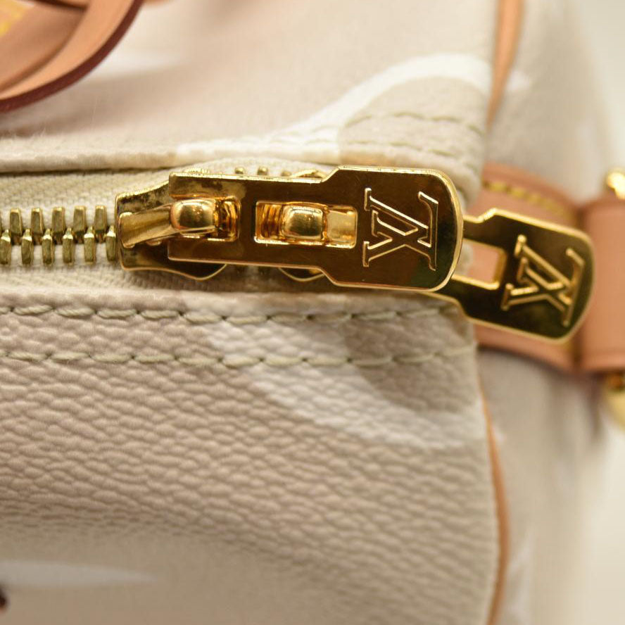 Louis Vuitton  Monogram Giant By The Pool Speedy Bandouliere 25 Brume