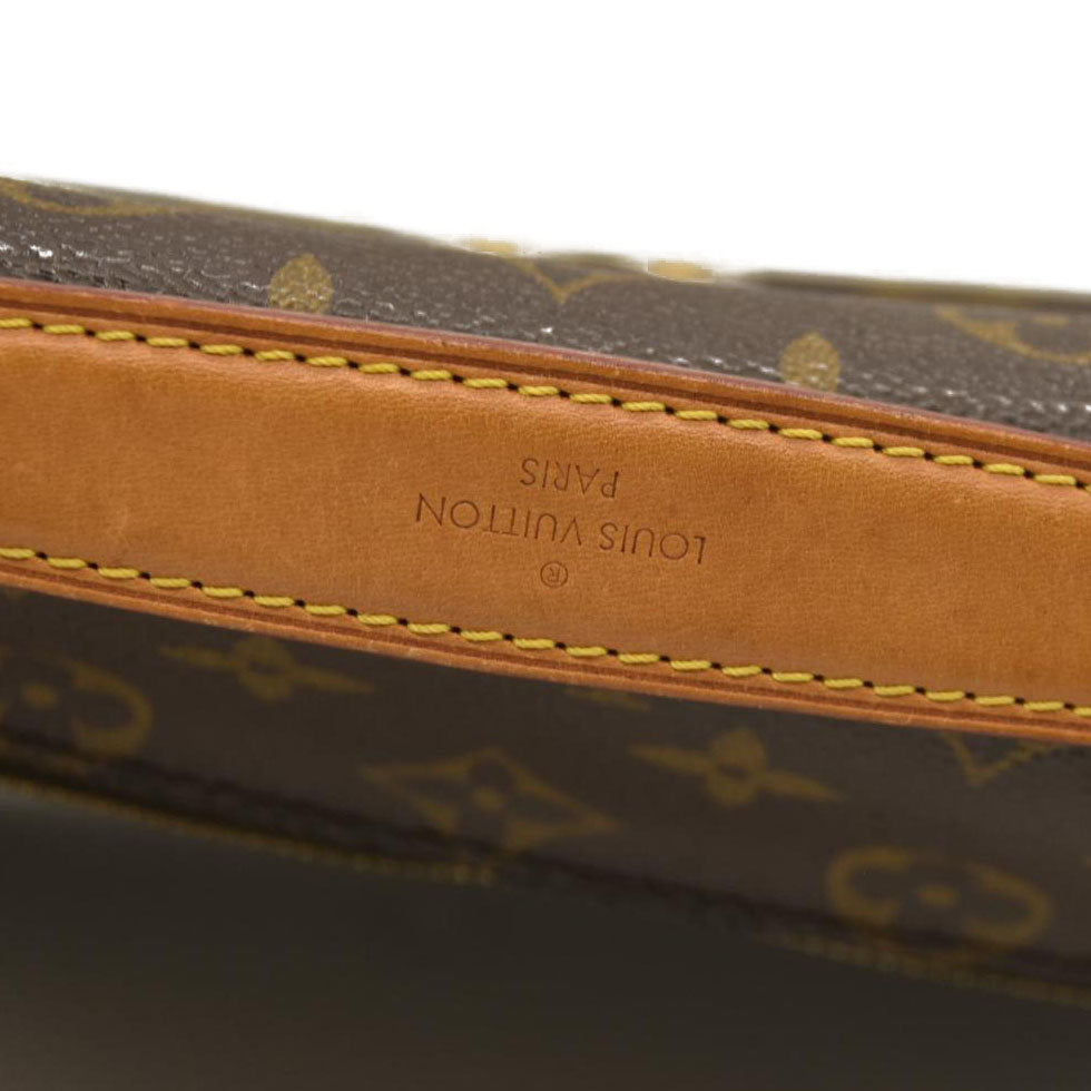 Louis Vuitton  Monogram Pochette Metis DR0150