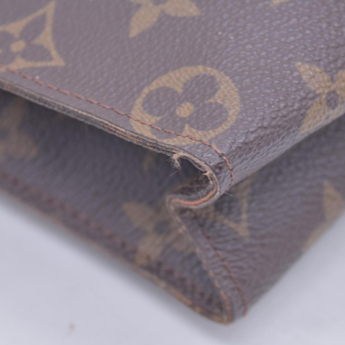 $760 1987 LOUIS VUITTON Monogram Toiletry Pouch 26 872AN