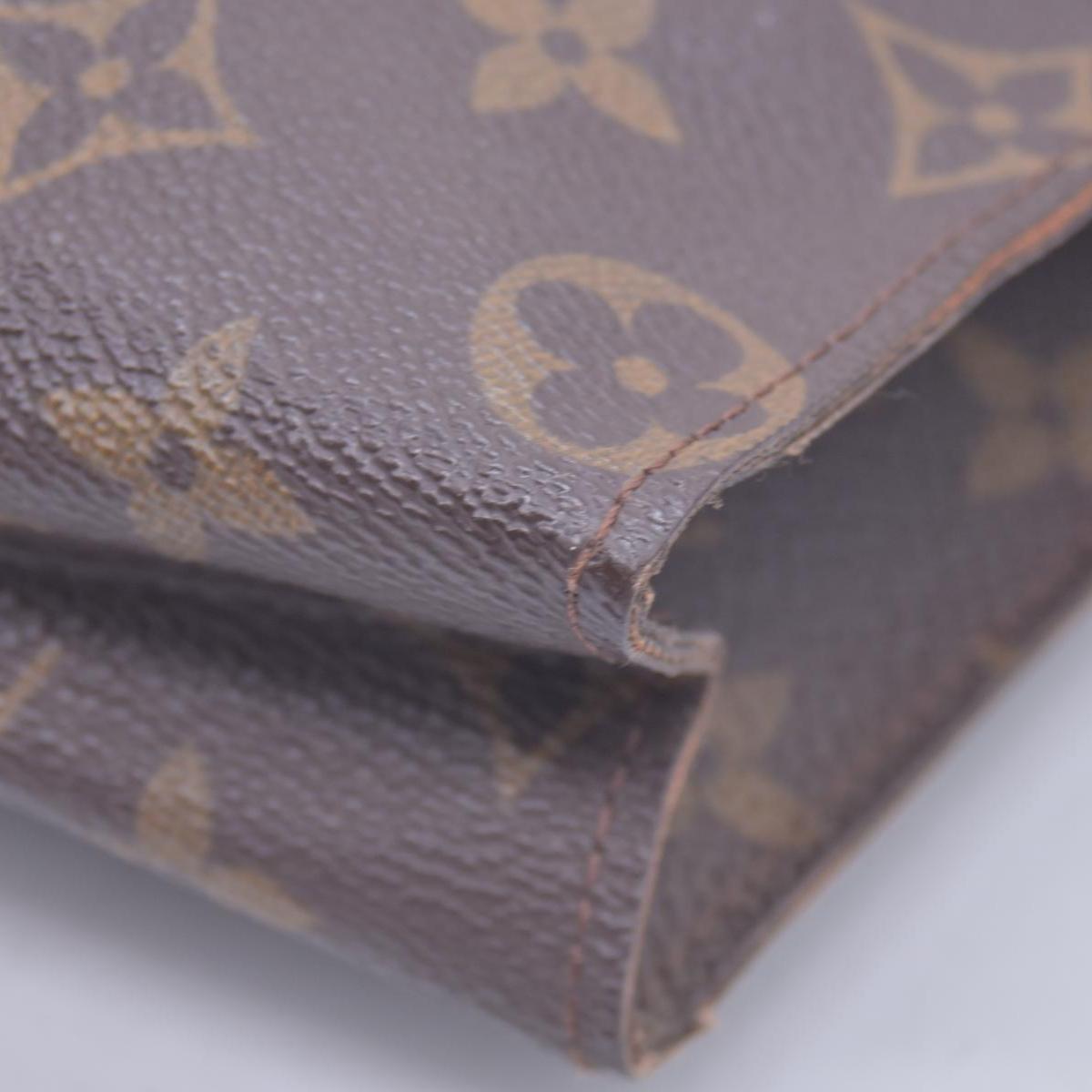 $760 1987 LOUIS VUITTON Monogram Toiletry Pouch 26 872AN