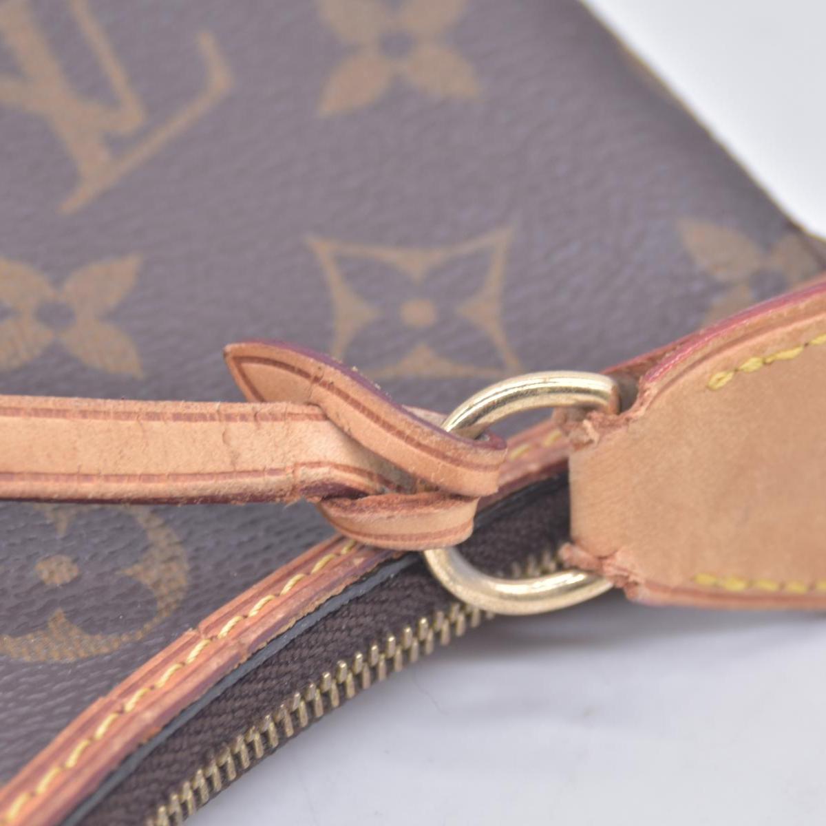 $1250 2010 Louis Vuitton Monogram Mini Pochette Delightful SA1130