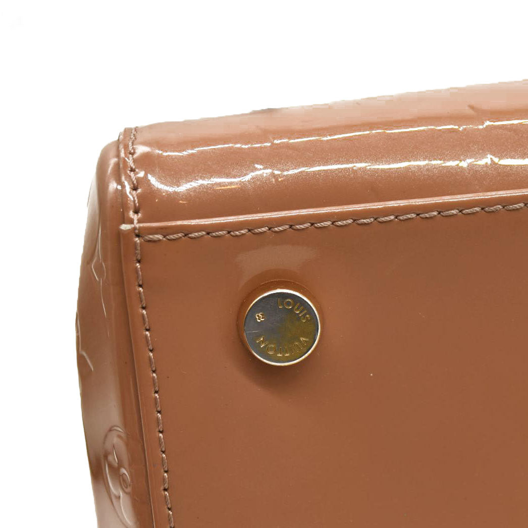 LOUIS VUITTON Vernis Brea MM Beige Poudre